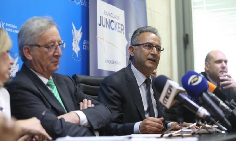 Συνάντηση Γιούνκερ - Αβέρωφ: « Κάνουμε μία ανασκόπηση της κατάστασης στην Κύπρο»